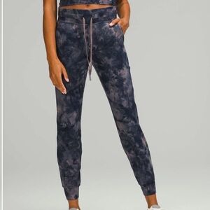 Lululemon Ready to Rulu Jogger